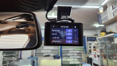 인천 BMW G30 순정 ACE 2.0 블랙박스 제거  아이나비 ZX1000 장착 작업 / 인천, 부평, 부천
