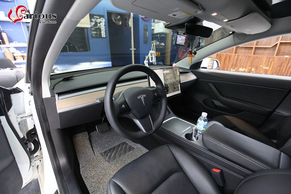 테슬라 모델3 운전자가 원하는 1순위 편의 장치. 핸들열선 / 김포