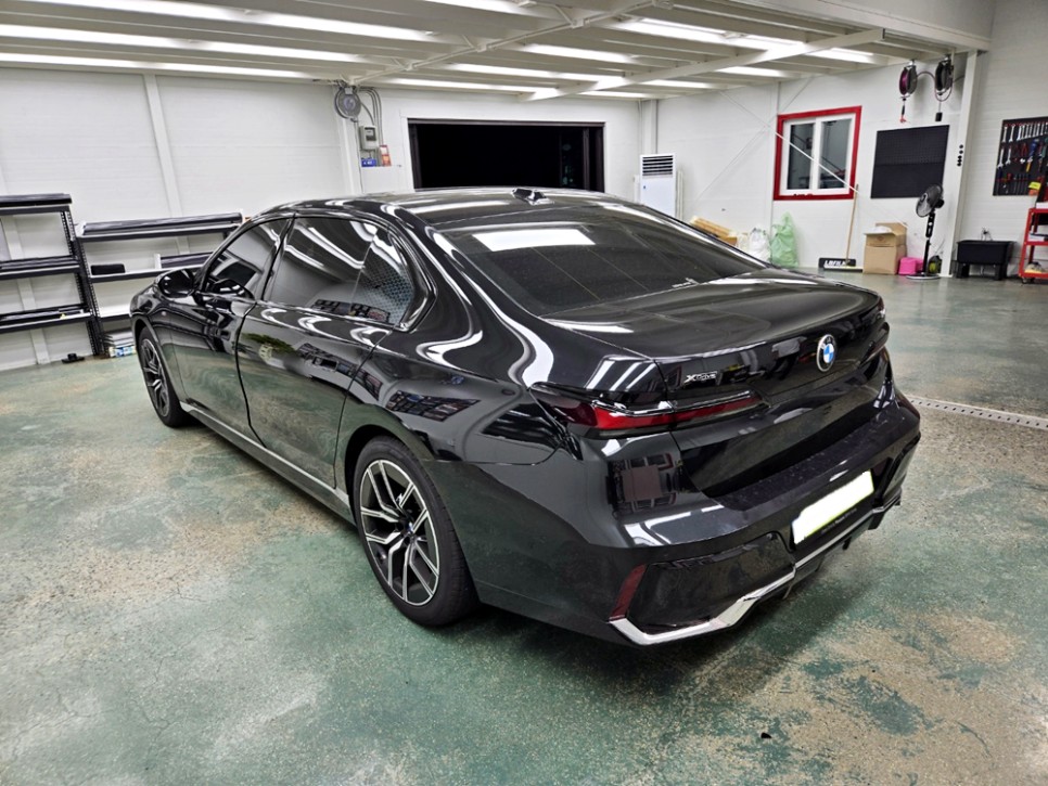 BMW 740i 크롬 딜리트/ 크롬 죽이기 / 성남 랩핑 / 분당 랩핑 / 판교 랩핑 / 스탠스 ( STANCE )