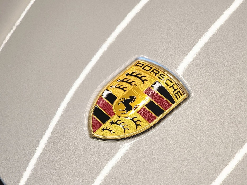 포르쉐 카이맨 GT4 엑스펠 강남센터 신차패키지 / 서울 강남구