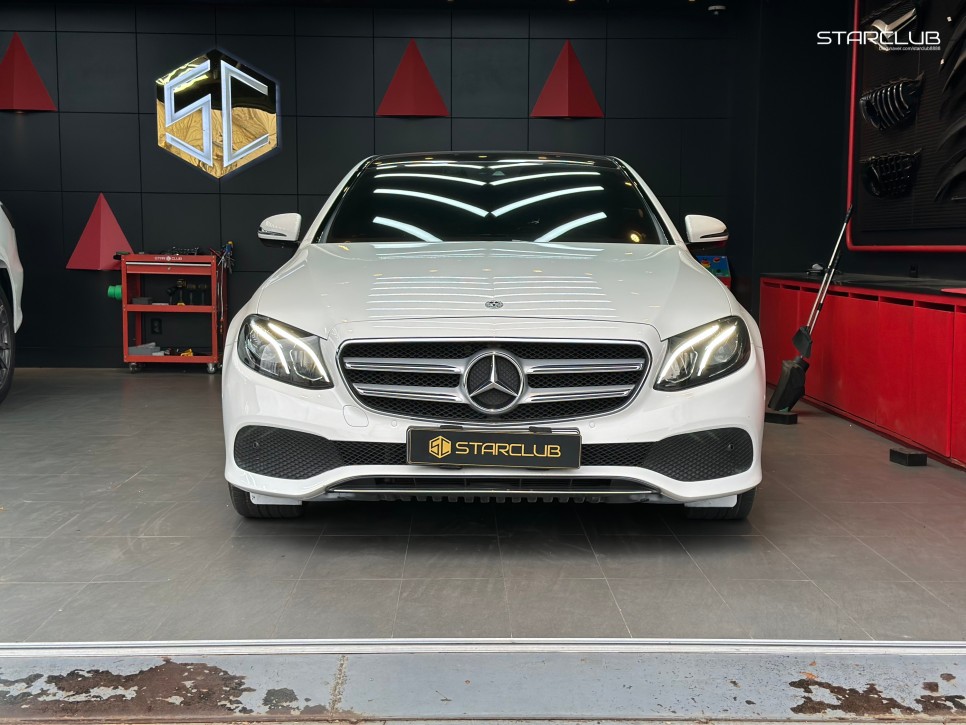 벤츠 튜닝으로 입문하기 좋은 E300 4MATIC 세로그릴, 엠비언트