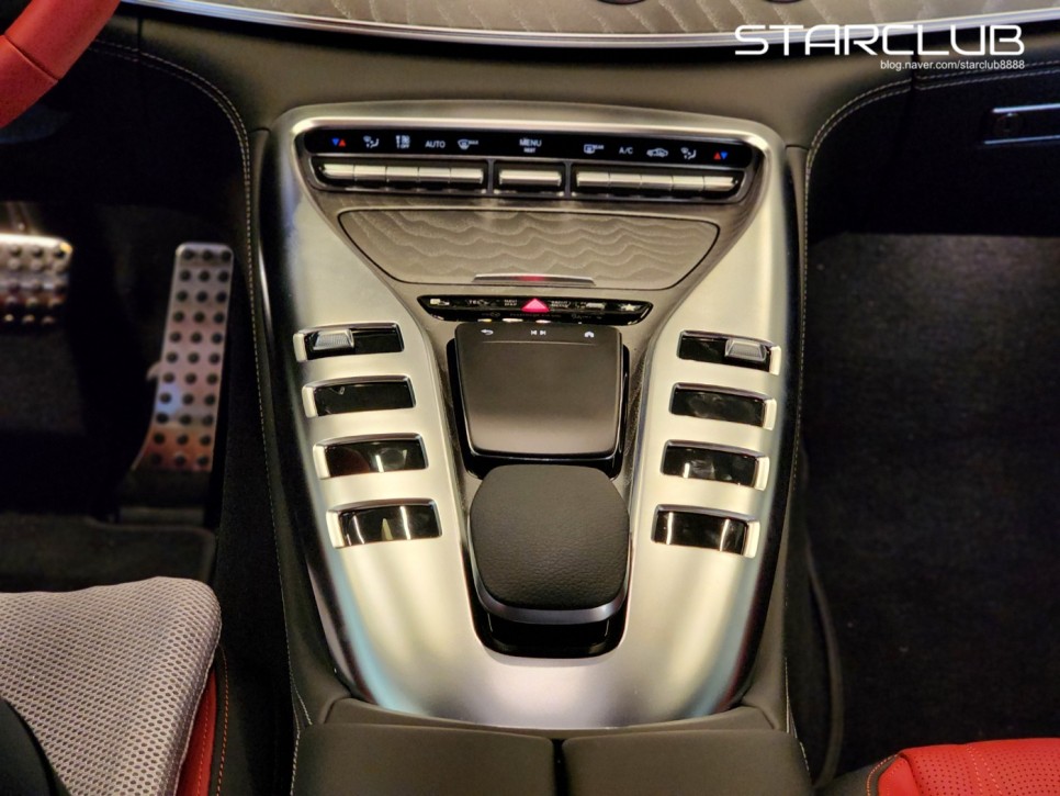 AMG GT43 실내 튜닝, 리얼 카본이 주는 스포티한 감성 / 수원, 부천, 부평, 인천