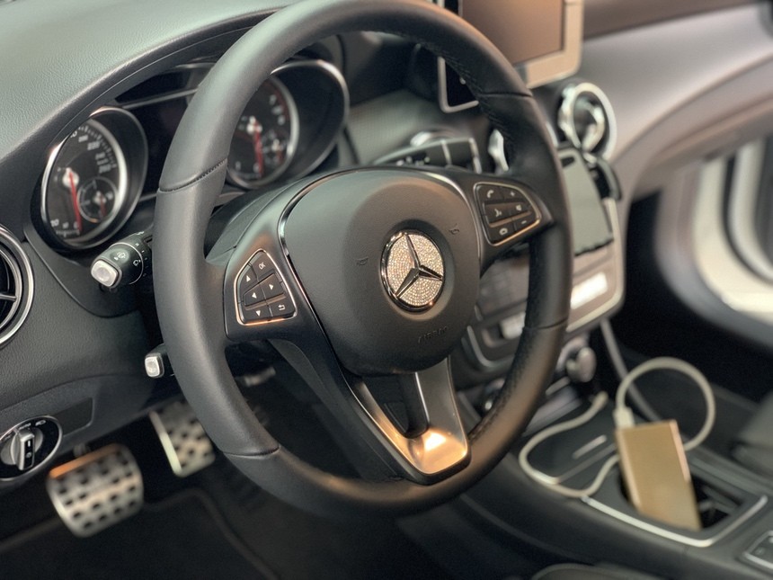 벤츠 악세사리 핸들 큐빅 몰딩 AMG 페달 GLA / 수원, 부천, 부평, 인천
