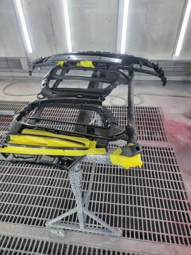 영등포공업사 보험수리전문! 자동차사고전문처리하는곳! 포르쉐 파나메라971.1모델 신형개조 및 전면사고 수리작업입니다! 휠도색/복원까지! / 서울 영등포