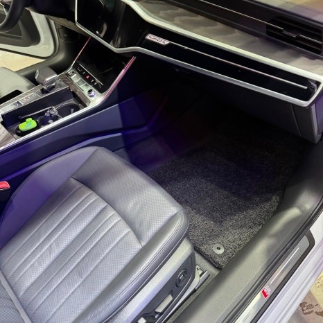 장마철 인기상품! 유막제거와 유리발수코팅 디테일링세차 패키지 시공기