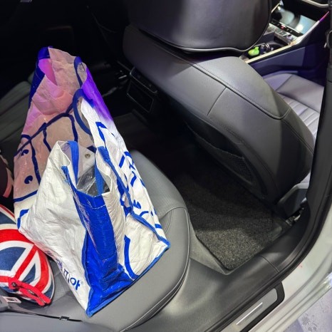 장마철 인기상품! 유막제거와 유리발수코팅 디테일링세차 패키지 시공기