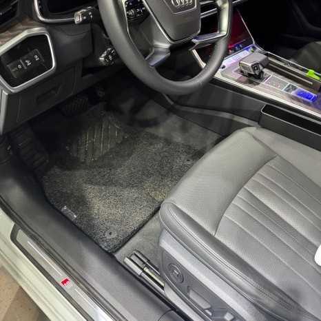 장마철 인기상품! 유막제거와 유리발수코팅 디테일링세차 패키지 시공기