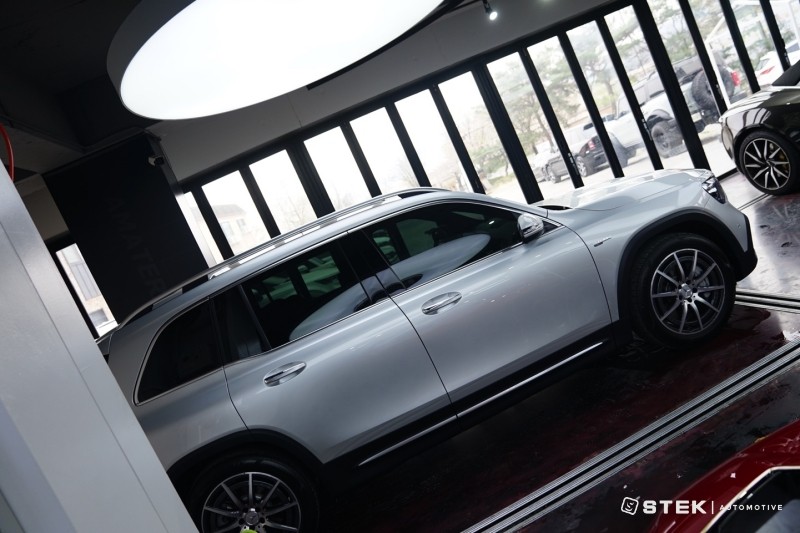 쉽고 빠르게 그리고 강력한 전면유리 보호막! 벤츠 GLB 윈드쉴드 필름 STEK DYNOflex