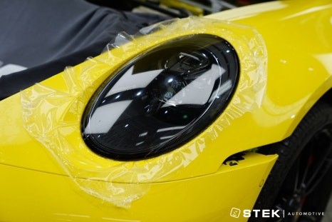 911 카레라4 GTS 옐로우 낭만의 극대화를 위한 STEK 신차패키지