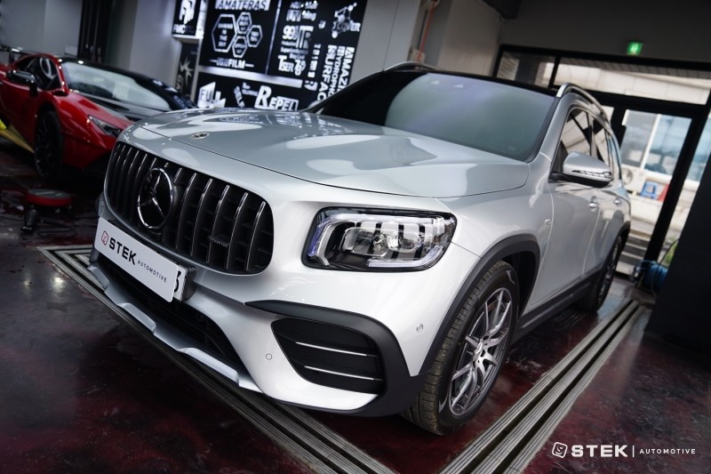 쉽고 빠르게 그리고 강력한 전면유리 보호막! 벤츠 GLB 윈드쉴드 필름 STEK DYNOflex