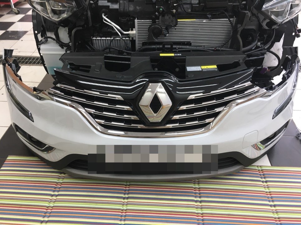 QM6 엠블럼 교체&LED컵홀더 / 충남 천안