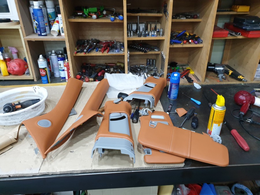 트랙스 천장엠보싱 / 충남 천안