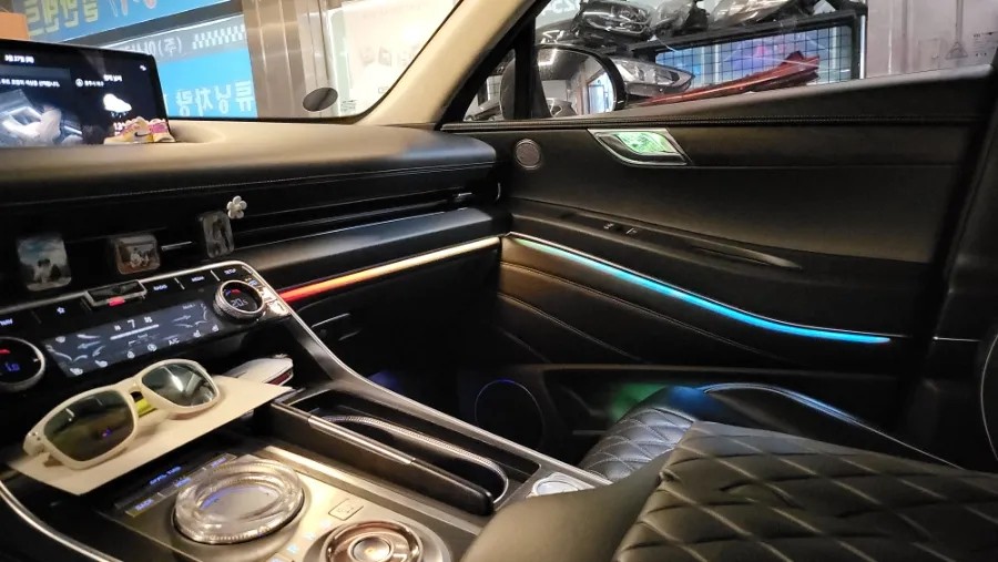 GV80 글로우모션 무빙 광주 엠비언트 광량업과   프리미엄 모션기능을 더해 우아한 실내분위기연출! / 광주 북구