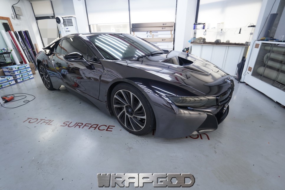 BMW i8 블랙크롬 전체랩핑 시공, 김포 일산 인천 송도 청라 파주 크롬랩핑 시공 전문점 WRAPGOD / 김포 양촌읍