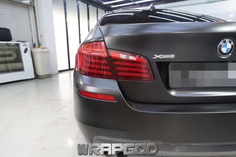 일산 BMW 5시리즈 520d 에이버리 사틴블랙 전체랩핑 시공 / 김포 양촌읍
