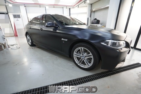 일산 BMW 5시리즈 520d 에이버리 사틴블랙 전체랩핑 시공 / 김포 양촌읍