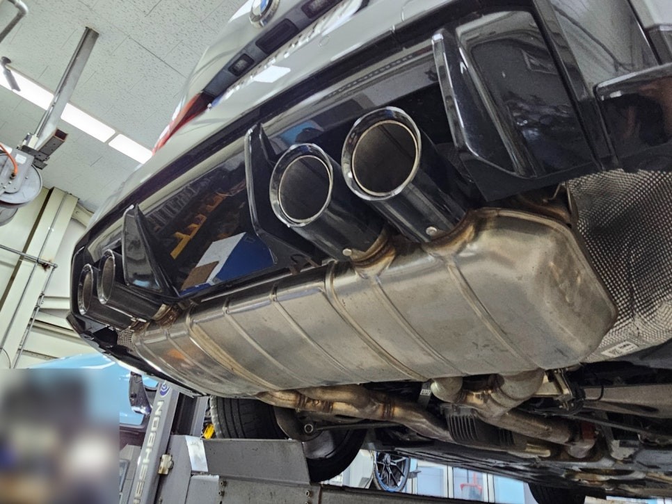 서울 / BMW M4 컴페티션 컨버터블 팝콘 배기 튜닝 중통 가변 모듈 작업기! / 서울 동작 / 강남.송파.서초.동작.강동