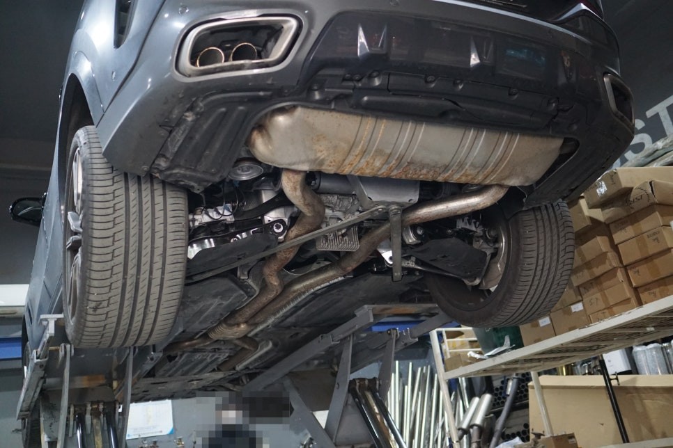 BMW G06 X6 M50i 배기음이 오우.. 정말 경이롭습니다... 가변배기튜닝! / 서울 동작