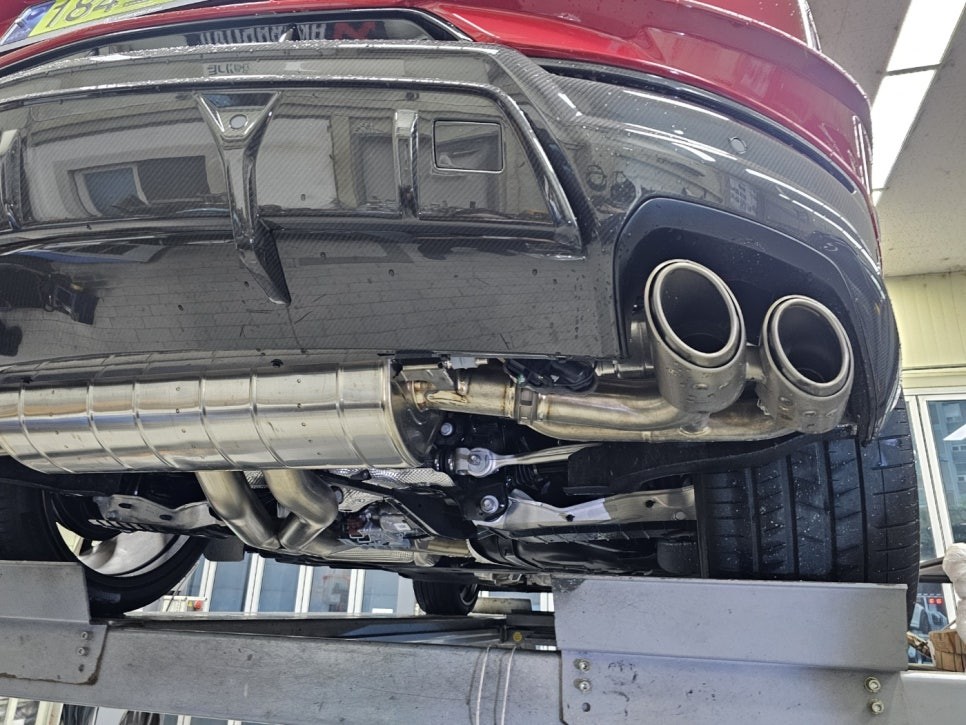 람보르기니 우루스 퍼포만테 아크라포빅 배기음 증폭! 가변 모듈 작업기