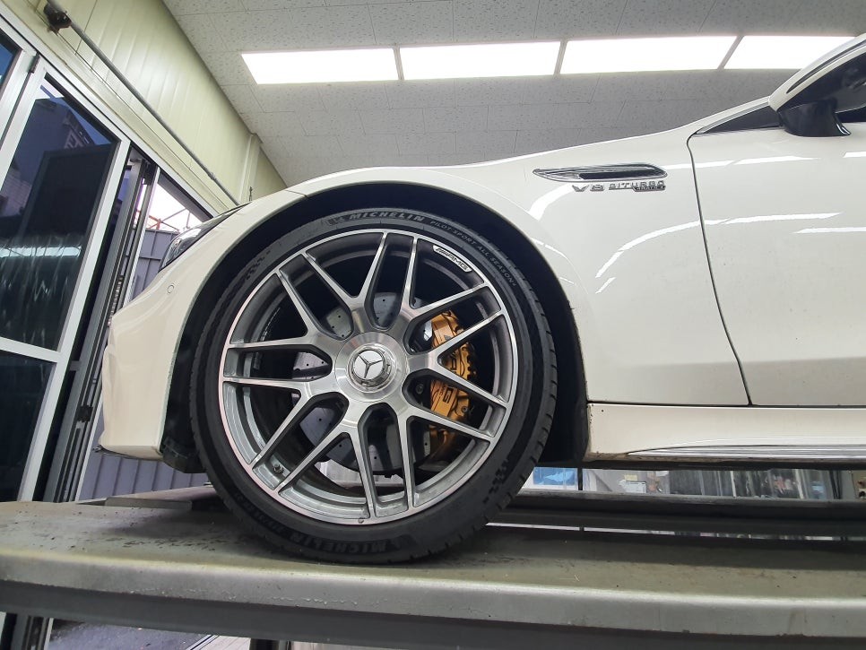 AMG GT 63 S 목말랐던 배기음, AMG맛집102커스텀에서 완벽하게~ 천둥소리에 놀라지 마세요! / 서울 동작