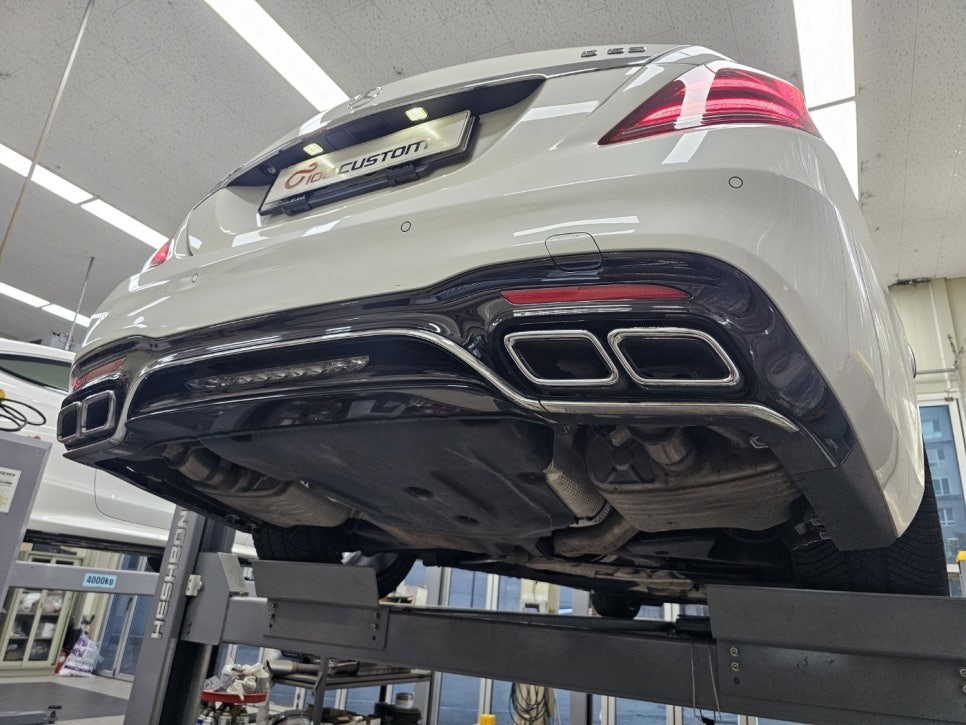 벤츠 S63AMG 배기 튜닝 페이스리프트 중통 엔드 작업으로 사운드 증폭시켰습니다. / 서울 동작
