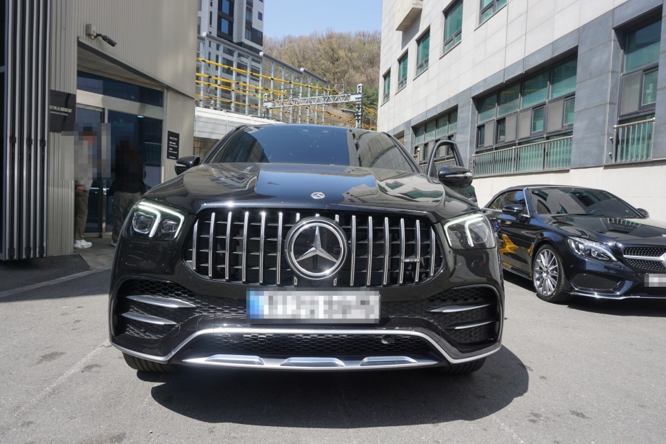 벤츠 GLE 53 AMG 쿠페 AMG 니까 배기음은 필수죠! 중통 작업기