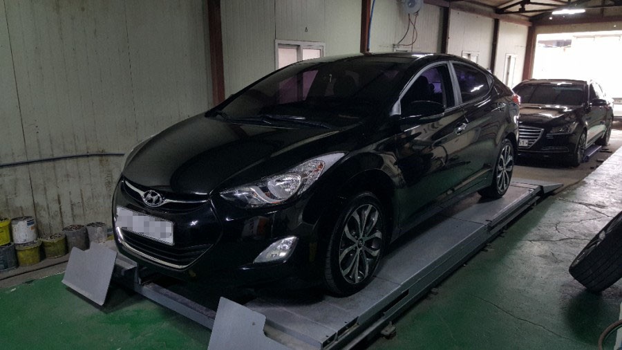 [대전휠복원][써니휠] 현대 아반떼 17인치 다이아몬드커팅 휠복원 / 대전 유성구 노은동