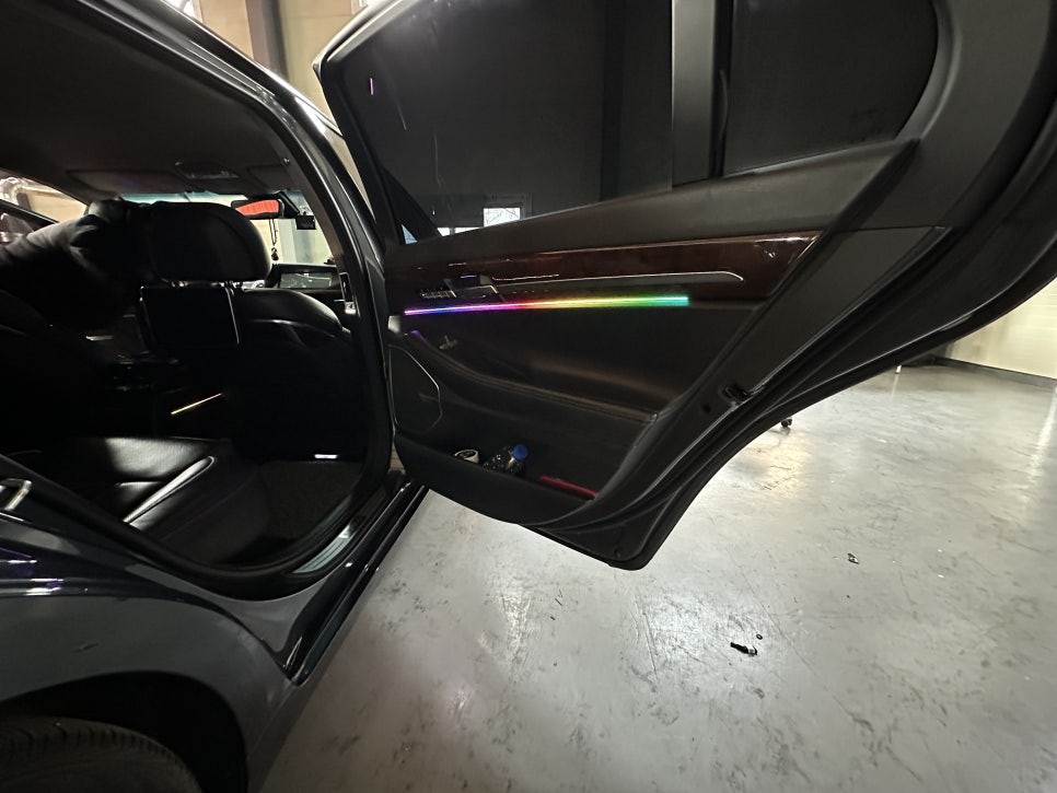 제네시스 EQ900 엠비언트 밝게 작업하는 방법 이천 경기광주 성남 용인 [ 카본클럽 ] / 여주,이천,경기광주,용인,강원원주