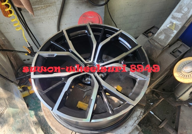 경기남부 / BMW 530e휠 휠주차기스 수원휠복원 휠수리8949 다이아컷팅복원 / 수원 영통구 / 수원.화성