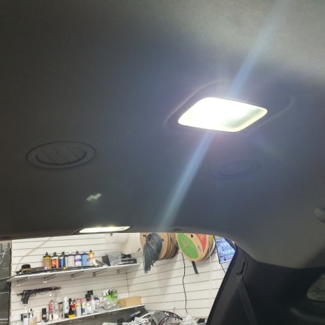 현대 베라크루즈 아크릴 엠비언트 식빵등 실내등 차박 아이템 시공 / 광진구, 성수, 송파, 동대문