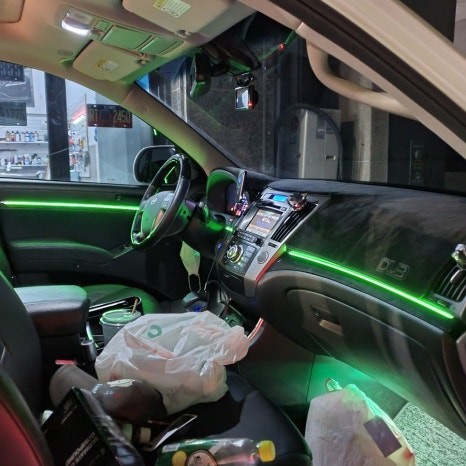 현대 베라크루즈 아크릴 엠비언트 식빵등 실내등 차박 아이템 시공 / 광진구, 성수, 송파, 동대문