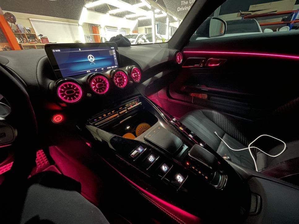 벤츠 AMG GT 송풍구 엠비언트 시공업체 강력추천!! (일산 고양) / 김포 감정동