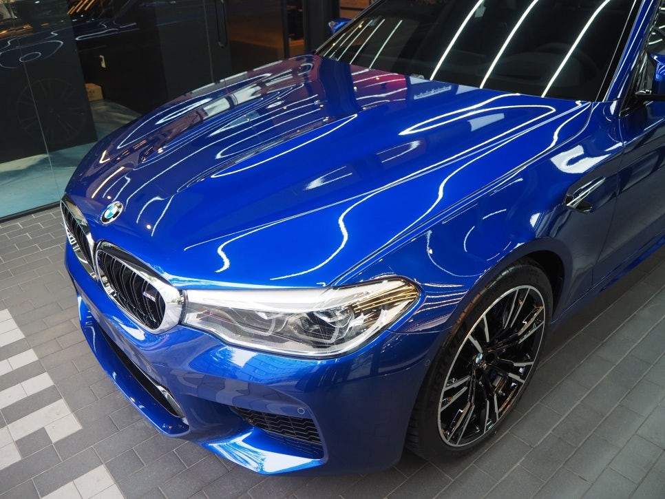 BMW M5! 소문대로 역시 신차패키지는 더핏카샵?