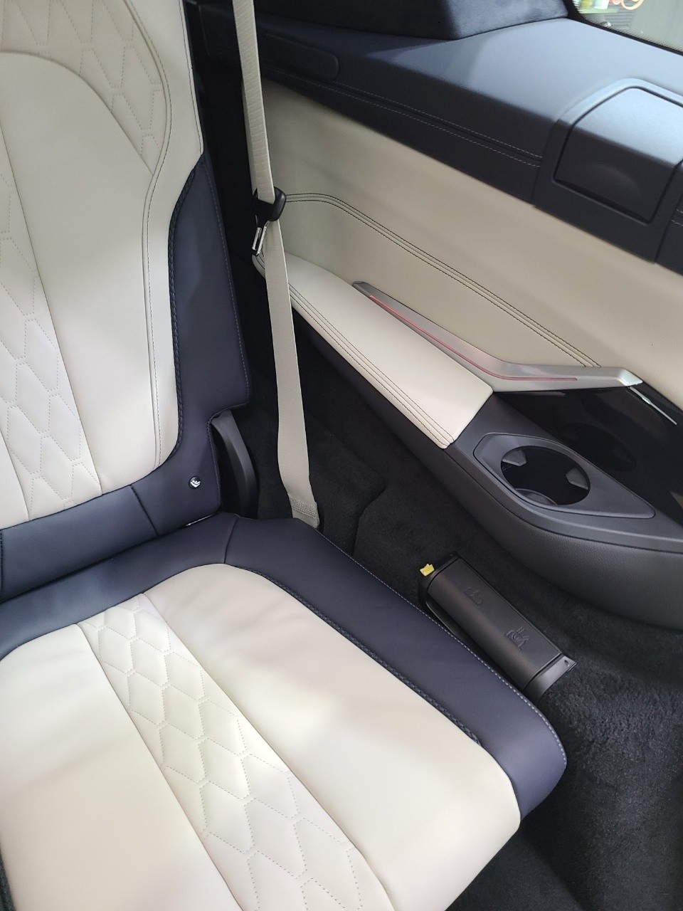 BMW X7 M50i, 글라스틴트 슈어 X 틴팅 시공 + 신차 검수는 덤이요!!