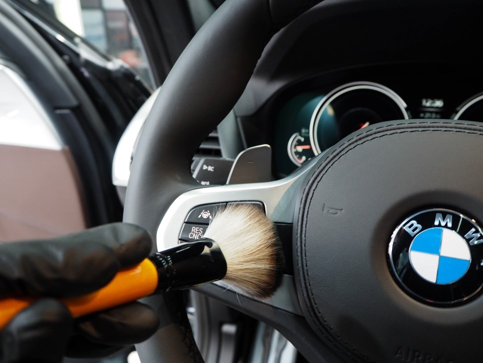 BMW X3! 저도 신차패키지 받으러 더핏카샵에 왔네요