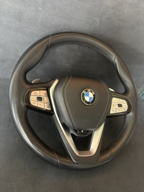 더핸들 bmw 530i g30 핸들복원 가죽교체 작업