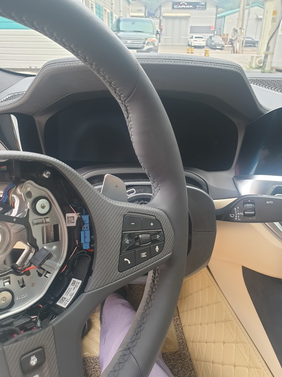더핸들 bmw x4 g02 핸들가죽교체 (핸들가죽색상변경)
