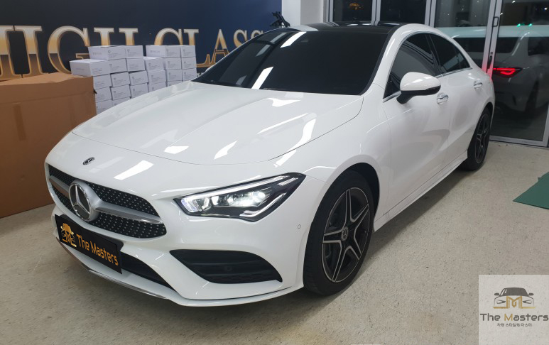 C118 CLA 250 2열 뒷좌석 바람을 만들어줄 송풍구 에어벤트 및 엠비언트 시공!! / 창원, 마산, 진해
