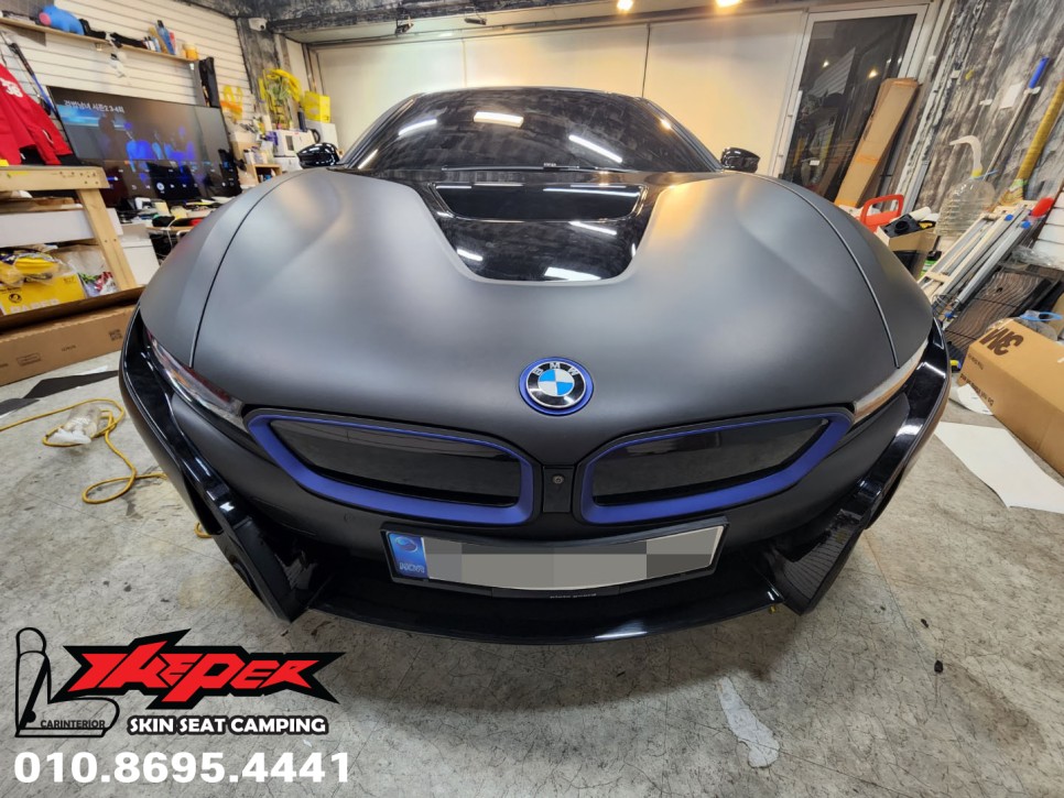 BMW I8 무광블랙 전체랩핑 / 블루 포인트랩핑 / 카스킨 / 카인테리어 / 카시트 / 카커스텀 전문 더퍼 THEPER / 중랑구, 동대문, 광진구, 성동구