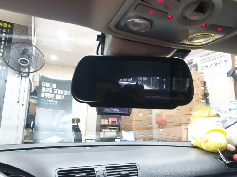 [대구후방카메라]09년식폭스바겐CC룸미러모니터+소니CCD후방카메라 / 대구, 구미
