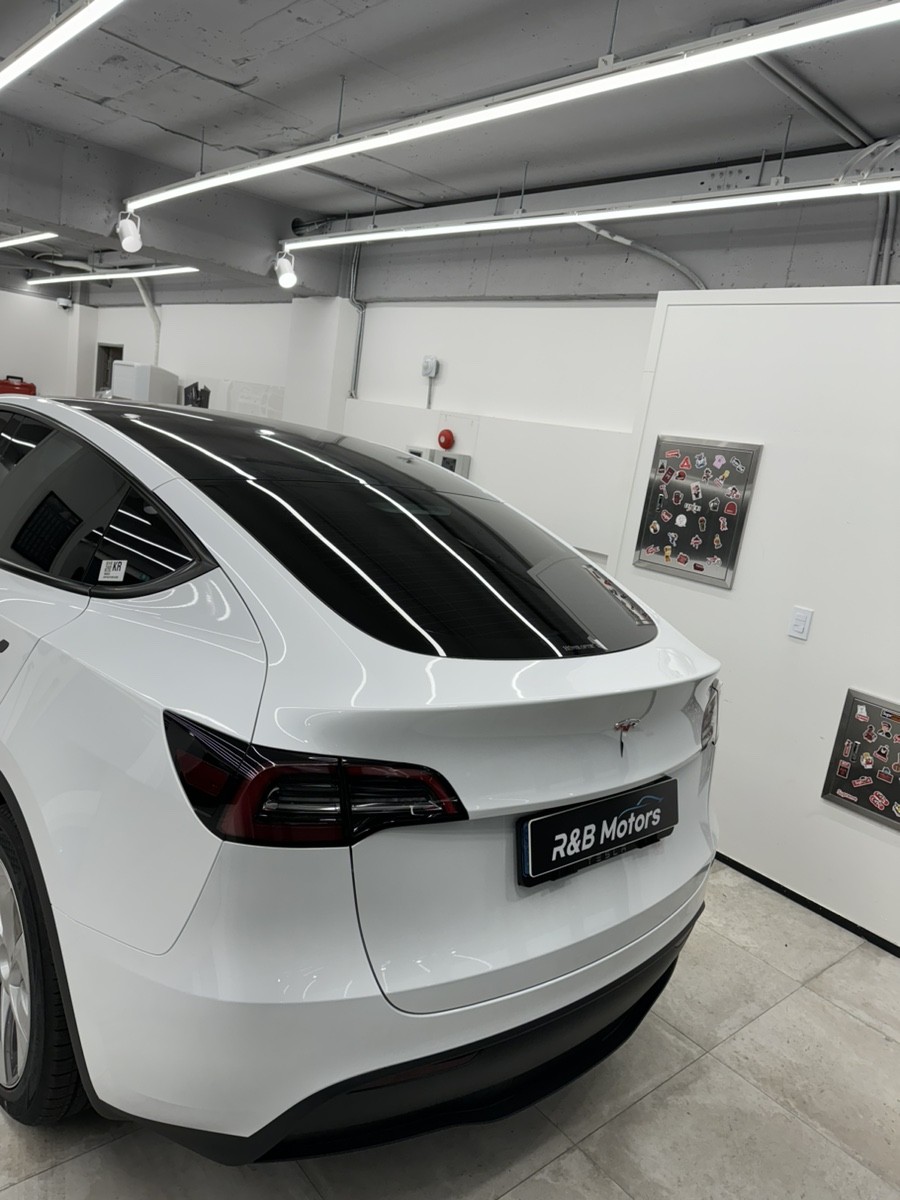 서초구양재동썬팅 전기차전문 썬팅잘하는샵 프리미엄카케어샵 테슬라Y / 서울 서초