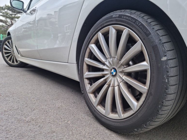 BMW G32 6GT 620d 인치업 20인치 669M 스타일 휠 / 금호 마제스티9 솔루스 TA91 타이어 교체