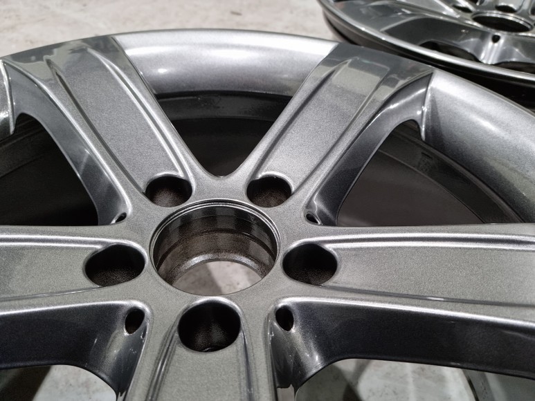 인천 벤츠휠도색 휠복원 전문점 타이어라운지 CLS 350 W219 휠도색 & 타이어교체(feat. 고급스러운 고스트크롬) / 인천 서구