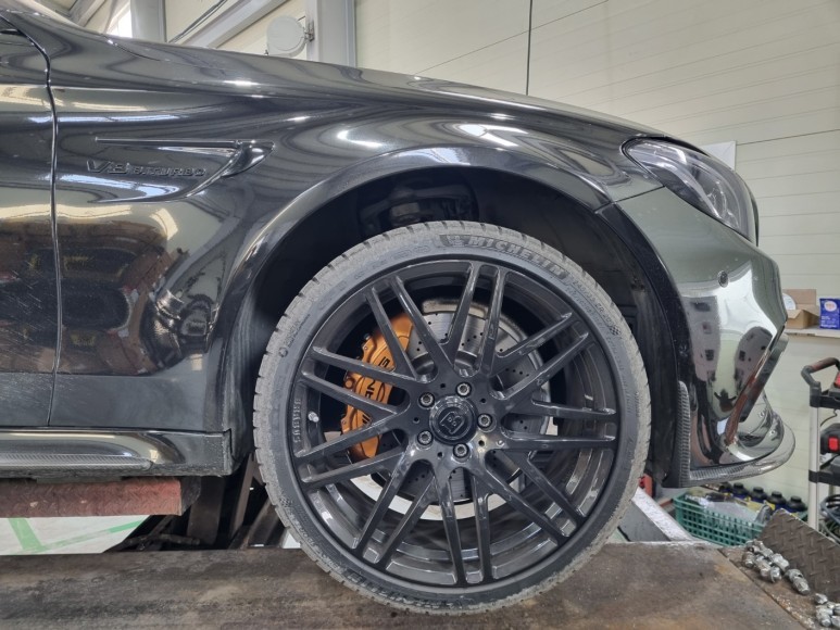 벤츠 W205 C63S AMG 브라부스 휠 굴절 수리