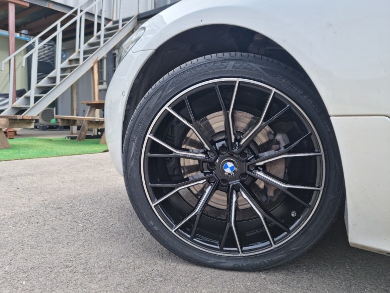 BMW G32 6GT 620d 인치업 20인치 669M 스타일 휠 / 금호 마제스티9 솔루스 TA91 타이어 교체
