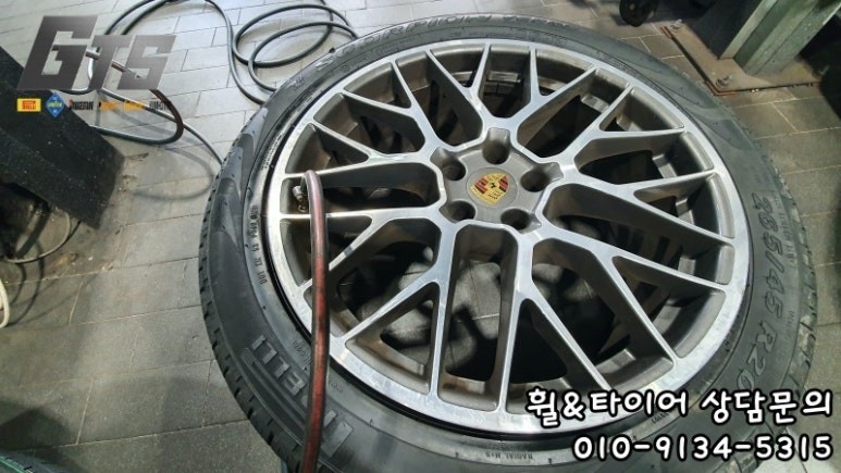 포르쉐 마칸 앞타이어 265/45R20 피렐리 순정타이어장착 / 서울 구로, 양천, 동작, 관악, 영등포, 부천, 안양