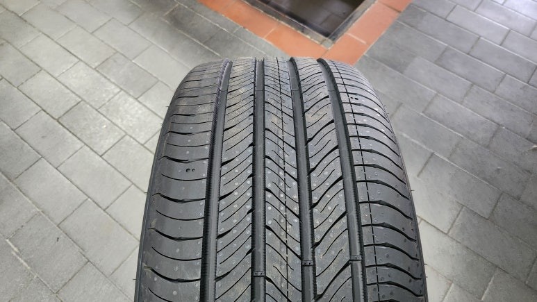 신림동 폭스바겐 아테온 (245/40ZR19)-한국타이어 프리미엄 사계절타이어, 슈퍼컴포트 벤투스 에어S / 서울 구로, 양천, 동작, 관악, 영등포, 부천, 안양