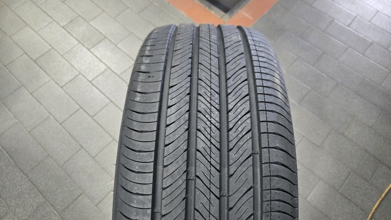 오류동 BMW 528i (245/45ZR18)-정숙성, 퍼포먼스, 눈길안전성,마일리지까지 뛰어난 한국타이어 벤투스 슈퍼컴포트 에어S !! / 서울 구로, 양천, 동작, 관악, 영등포, 부천, 안양