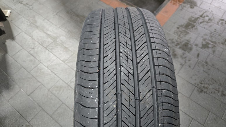 가리봉동 알페온 EL240 (225/55ZR17)-탁월한 승차감, 뛰어난 저소음성능,다양한 노면에서 제동력까지 높여주는 한국타이어 벤투스 슈퍼컴포트 에어S / 서울 구로, 양천, 동작, 관악, 영등포, 부천, 안양