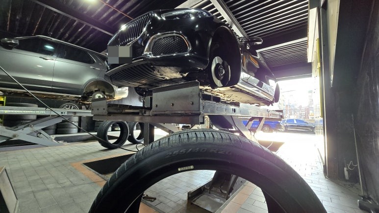 가산동 벤츠 S580 마이바흐 (255/40R20)-고속주행안정성, 정숙성,젖은노면 접지력까지 우수한 피렐리 고성능 순정 사계절타이어 피제로 올시즌 / 서울 구로, 양천, 동작, 관악, 영등포, 부천, 안양